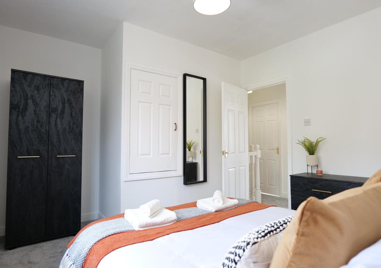 Modern Spark Home With Parking, Garden, Wi-Fi Birmingham Exterior foto